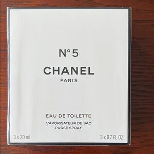CHANEL No. 5 Eau de Toilette Spray Set